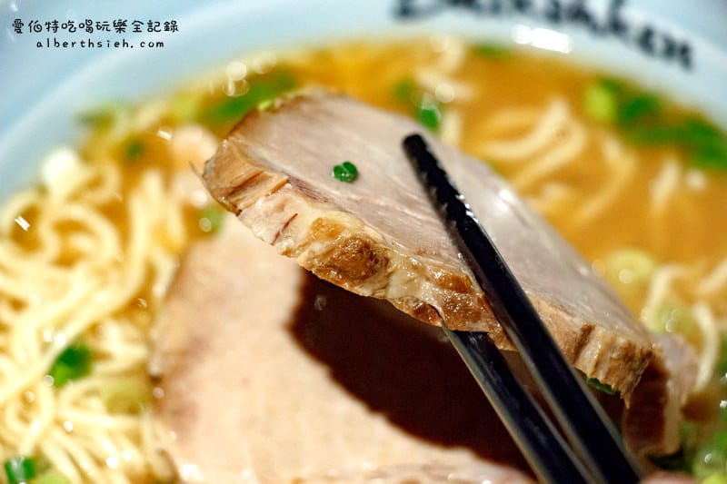 梅光軒拉麵．桃園遠東百貨美食（醬油拉麵口感清爽不會過於鹹膩）