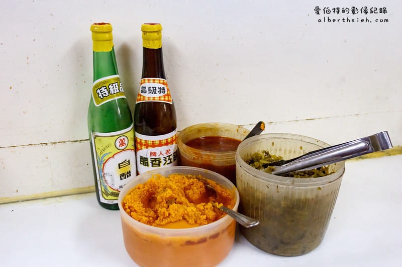 小吳牛肉麵．台北西門町美食（24H營業麵肉滿載讓你吃粗飽）