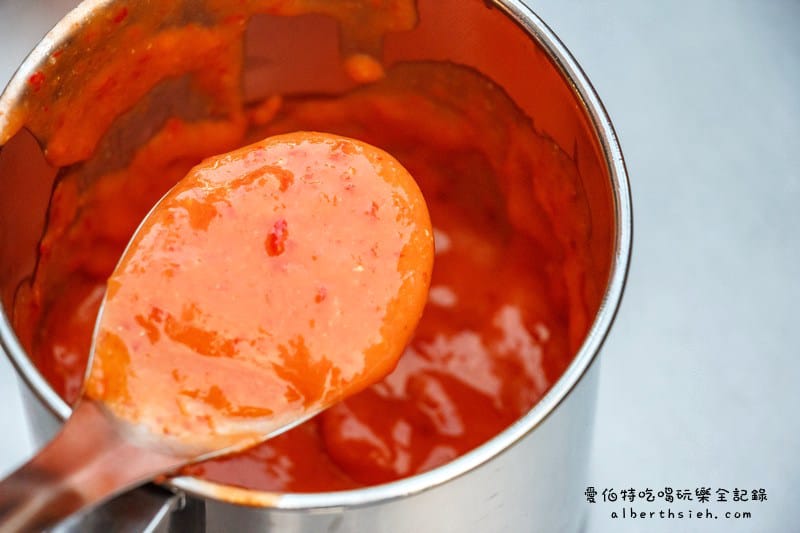 東港肉丸．台中大甲美食（軟嫩Q彈的好吃肉圓）