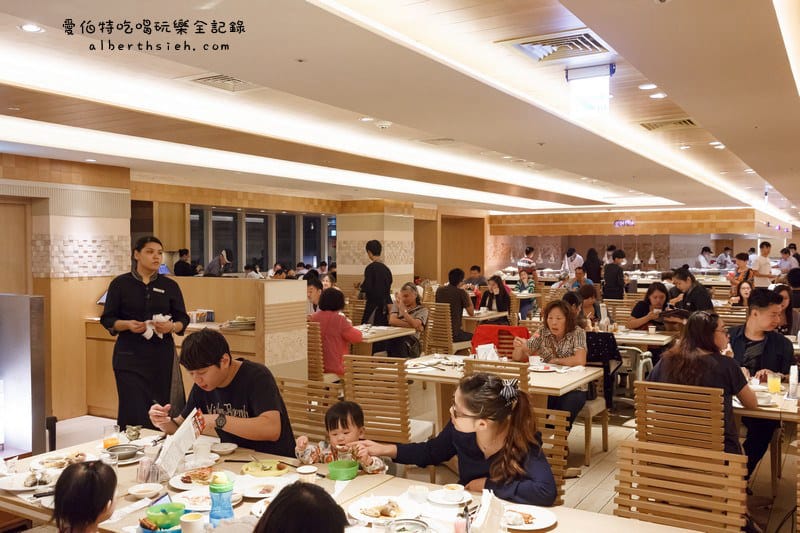 台中吃到飽．漢來海港-廣三SOGO店（新鮮好吃的螃蟹大軍輪番上陣）