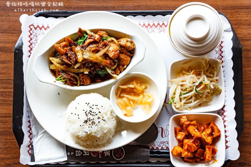 第五月台生活飲食館.桃園中壢美食(不限時間可以坐很久聚餐聊天的好地方) - 第8張圖 第五月台生活飲食館.桃園中壢美食(不限時間可以坐很久聚餐聊天的好地方)