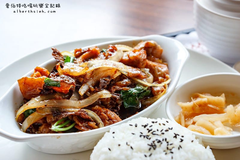第五月台生活飲食館.桃園中壢美食(不限時間可以坐很久聚餐聊天的好地方) - 第12張圖 第五月台生活飲食館.桃園中壢美食(不限時間可以坐很久聚餐聊天的好地方)