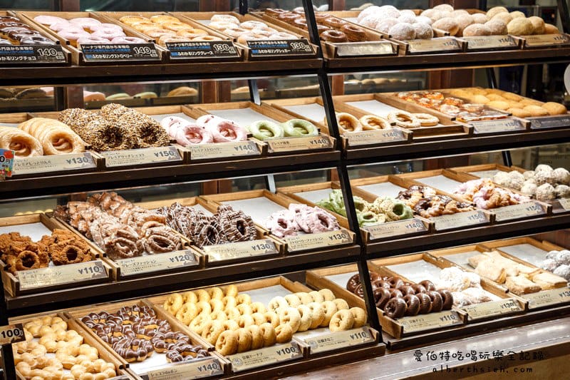 沖繩自駕自由行．永旺夢樂城AEON MALL（血拚購物新天堂吃喝玩樂隨你選）