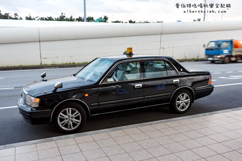 沖繩自駕自由行．體驗右駕開車（加油/中文導航/高速公路/客路租車/Tabirai租車）
