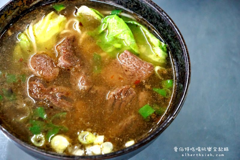 台中后里美食．香蕉樹餐飲店（便宜好吃的香菇肉羹麵）