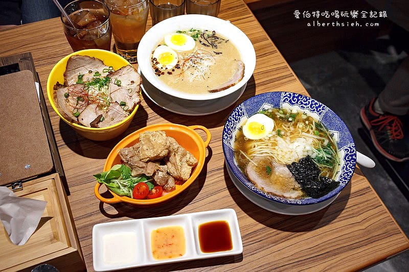 雞玉錦拉麵.桃園中壢華泰名品城美食(日本連續四年排隊美食拉麵) - 第11張圖 雞玉錦拉麵.桃園中壢華泰名品城美食(日本連續四年排隊美食拉麵)