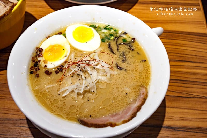 雞玉錦拉麵.桃園中壢華泰名品城美食(日本連續四年排隊美食拉麵) - 第16張圖 雞玉錦拉麵.桃園中壢華泰名品城美食(日本連續四年排隊美食拉麵)