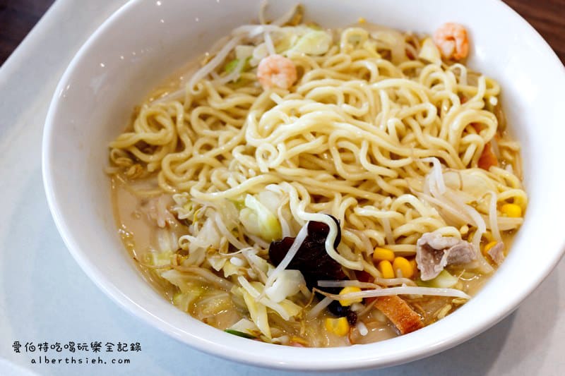 沖繩自駕自由行．RingerHut長崎ちゃんぽん（營養滿點大份量蔬菜強棒麵）