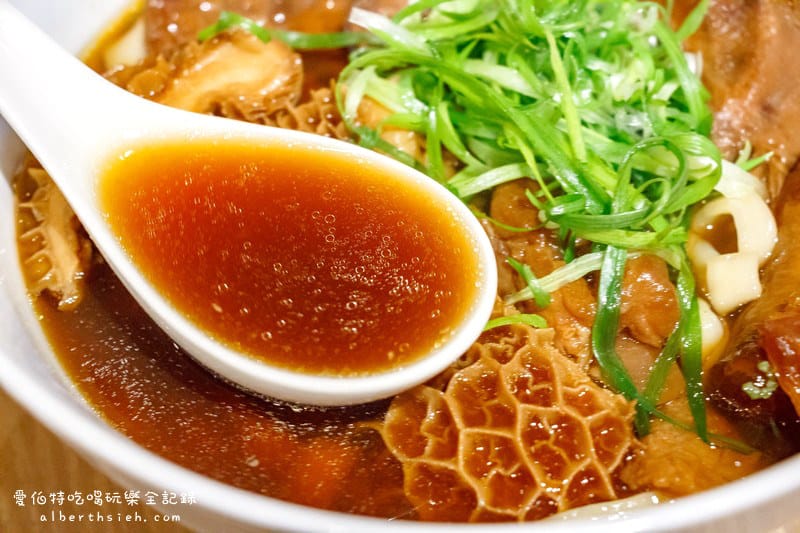 品川蘭．桃園區愛買（CNN評選美食，配菜的辣椒超開胃）