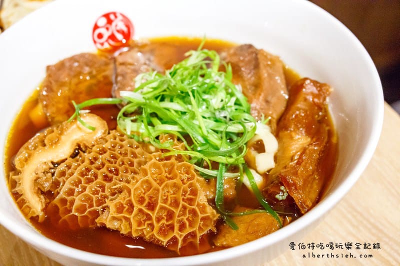 品川蘭．桃園區愛買（CNN評選美食，配菜的辣椒超開胃）