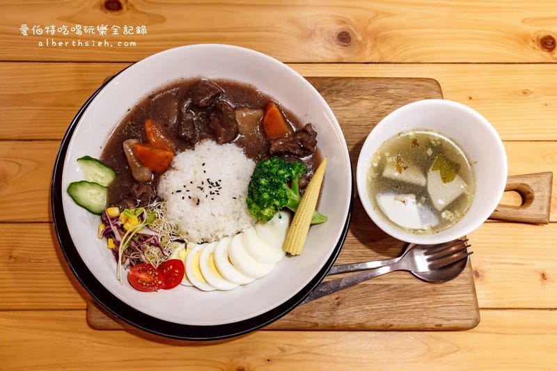 台南中西．小西門時光驛棧（百年老屋中隱藏著懷念的美食味道）