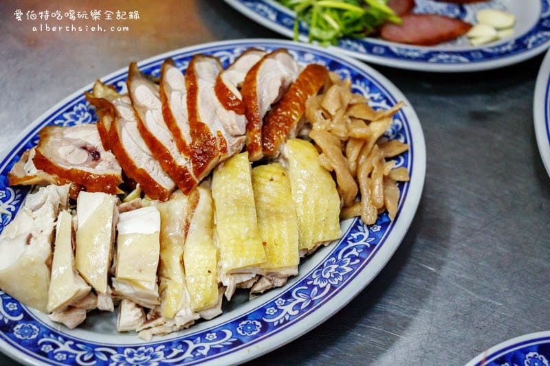 台北大同．延三夜市：阿美古早味（使用炭火炒菜的美味小吃）