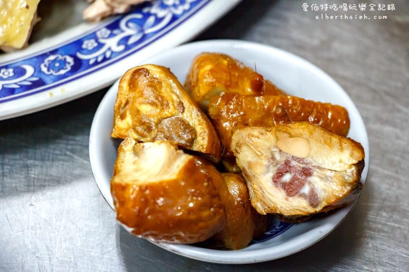 台北大同．延三夜市：阿美古早味（使用炭火炒菜的美味小吃）
