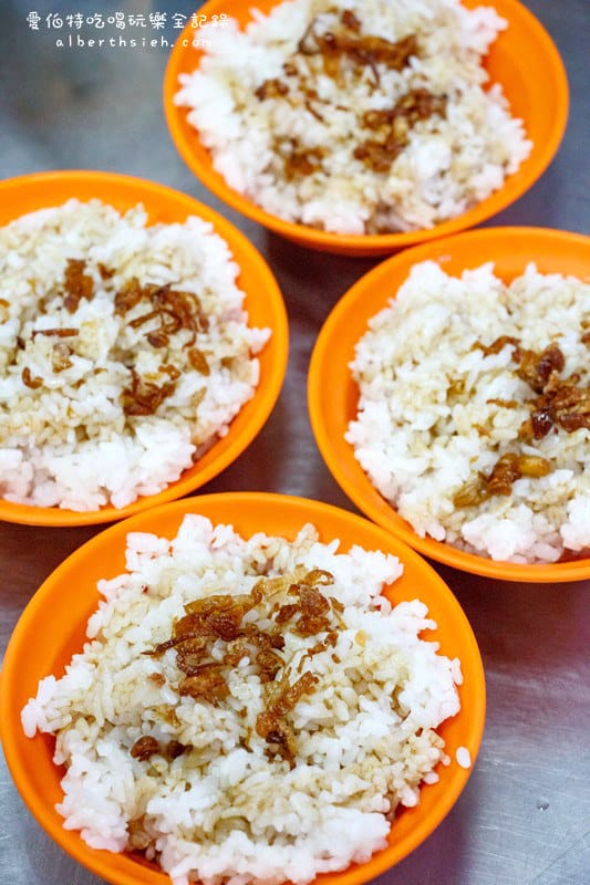 台北大同．延三夜市：阿美古早味（使用炭火炒菜的美味小吃）