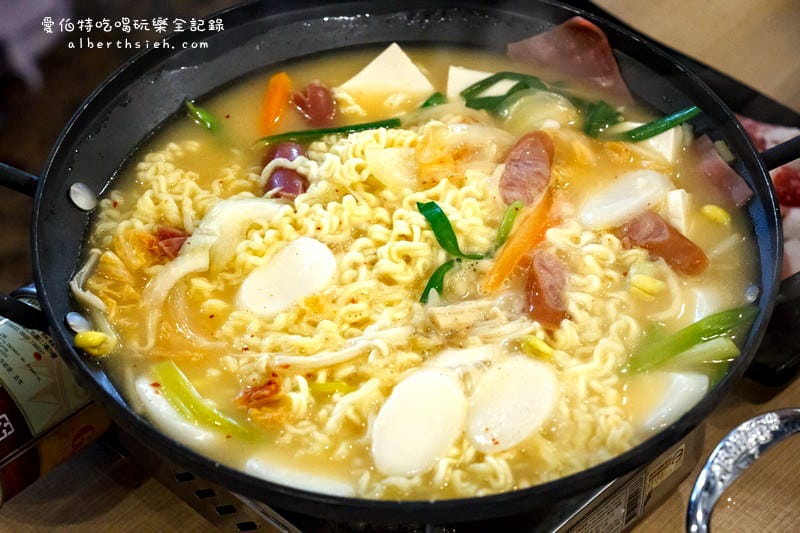桃園區.OMAYA春川炒雞部隊鍋銅盤烤肉(工地風的平價韓國料理) - 第25張圖 桃園區.OMAYA春川炒雞部隊鍋銅盤烤肉(工地風的平價韓國料理)