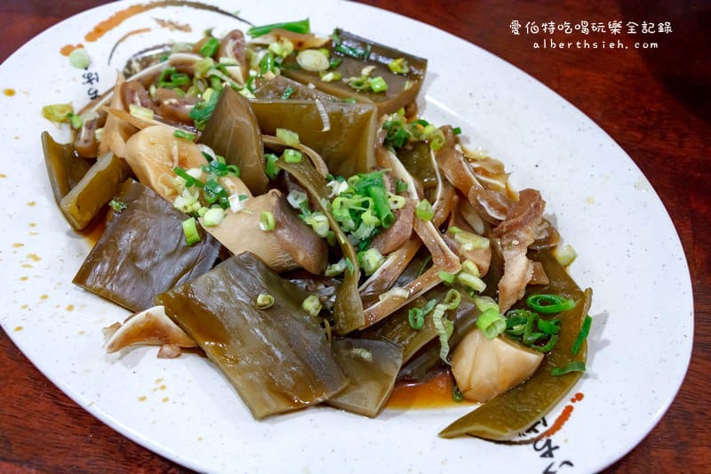 巧合珍紅燒牛肉麵．桃園龜山美食（特製滷味還不錯吃）