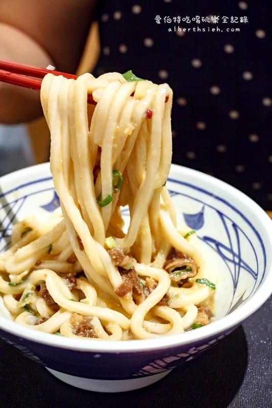 丸龜製麵．桃園新光三越美食（烏龍麵條Q彈滑順好吃）