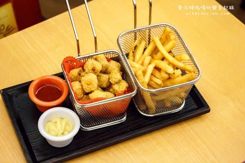 吼牛排．桃園中壢美食（好吃又好玩的岩燒牛排）