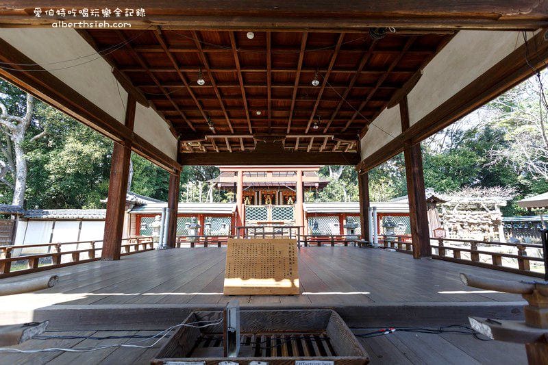 冰室神社．奈良必去景點（美麗的大枝垂櫻之櫻花瀑布）