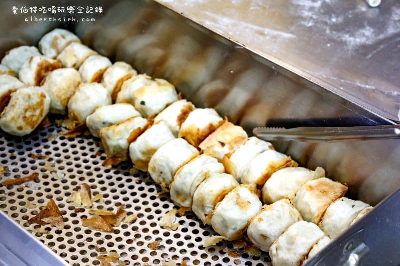 暢春園水煎包．桃園美食（外皮酥內餡為清脆清淡的高麗菜）