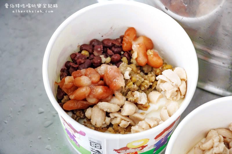 台中后里．純古老豆花（夜夜新鮮磨的美味豆花）