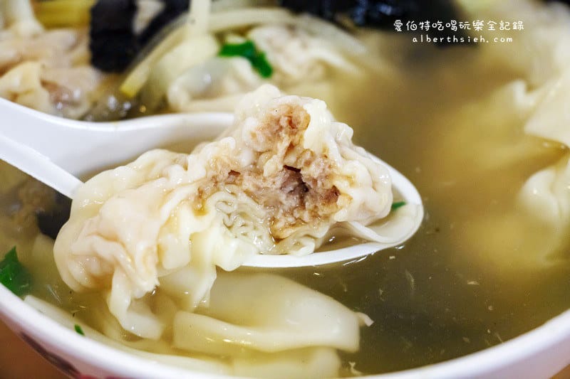 台北中山．福大蒸餃館（餛飩超大顆的知名巷弄美食）