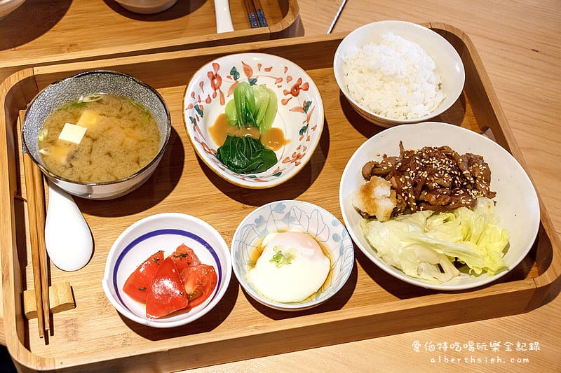 宜蘭礁溪．里海Cafe（可以享受到海味的鮮美，又有咖啡廳的舒適與輕鬆）
