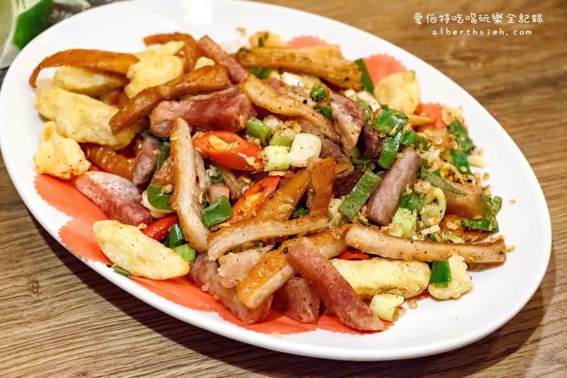 新北市中和．新の店（種類變化樣式多的熱炒店）