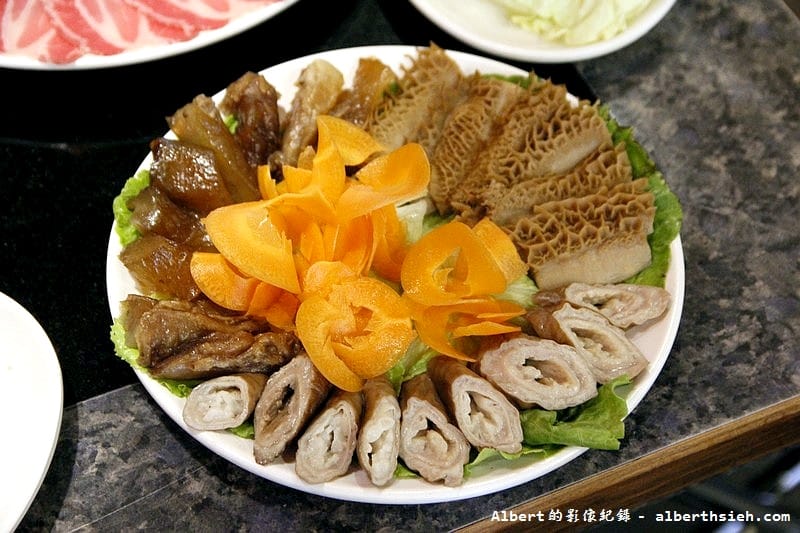 老四川巴蜀麻辣燙．桃園麻辣火鍋（嗜辣者的一定喜歡的麻辣湯頭）