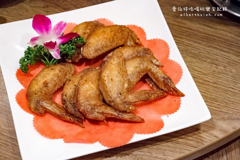 新北市中和．新の店（種類變化樣式多的熱炒店）