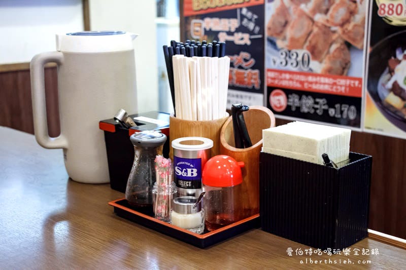暖慕拉麵．沖繩自駕自由行（湯頭還不錯，但豚骨味有點過重）