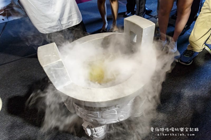 市政府捷運美食．台北四七（民初名人宴失傳七十年的黑官膳養生料理）