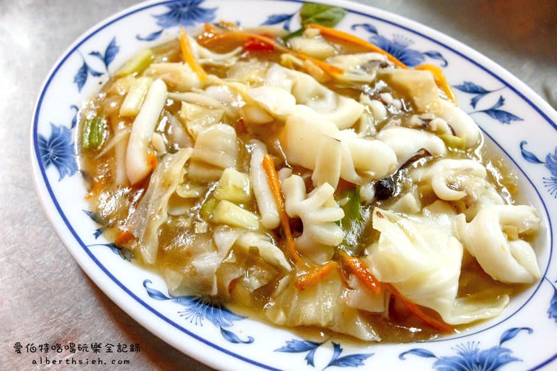 北港炒羊肉．桃園龜山美食（這是吃羊肉配米飯嗎？）