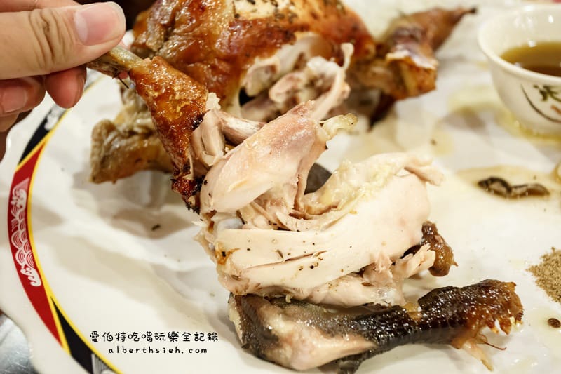 宜蘭礁溪．甕窯雞（味道酥香但是有點偏油鹹）