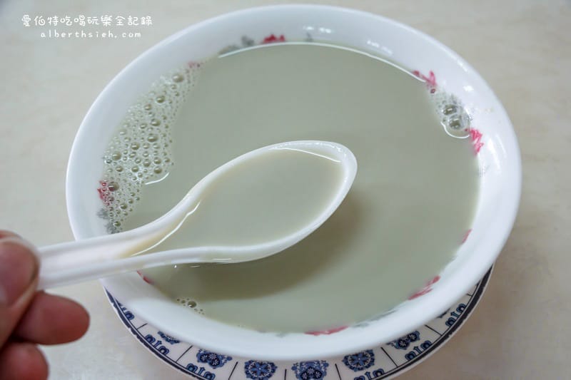 永清豆漿.桃園中壢美食(酥脆不油膩的手工蛋餅) - 第9張圖 永清豆漿.桃園中壢美食(酥脆不油膩的手工蛋餅)
