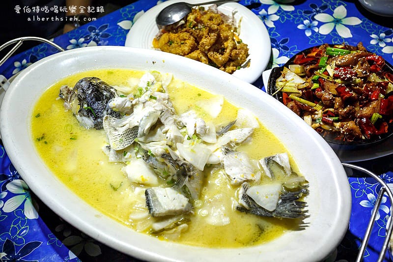 台北圓山美食．駱師父醬味川客菜（美國馬鈴薯入味川菜一拍即合阿！）