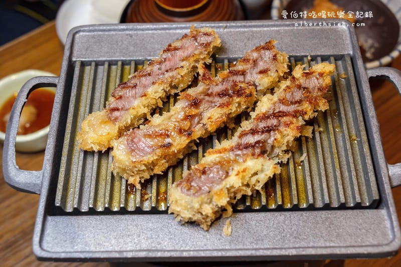 台北微風松高．伊勢路-勝勢日式豬排（夏日新菜酥炸炙燒肋眼牛排酥脆軟嫩好吃）