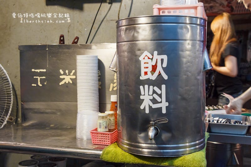 桃園宵夜．大廟厚切牛排（深夜也吃的到熱騰騰的牛排）