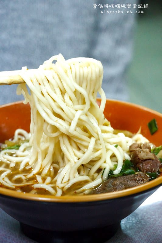 水餃大王．桃園大溪美食（酸辣湯便宜大碗味道好）