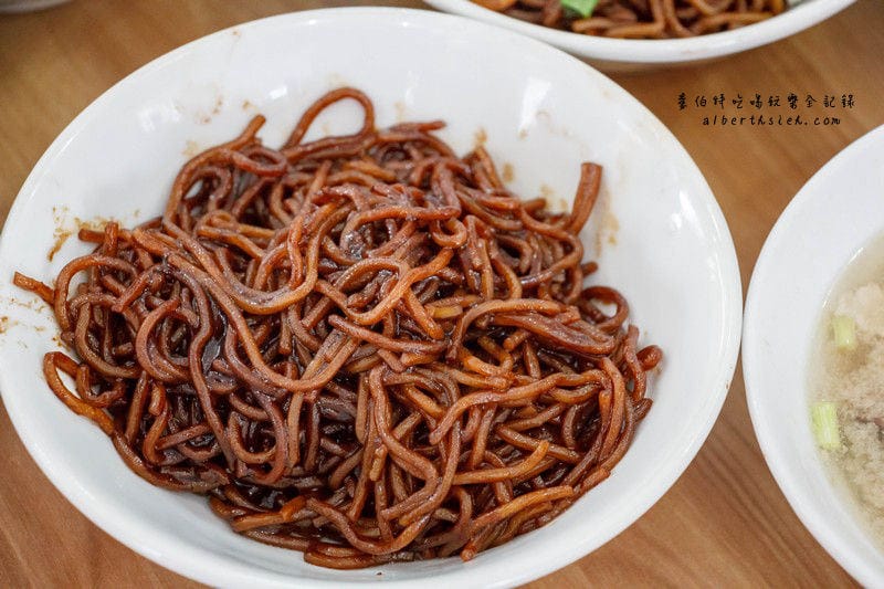 亞庇：家香生肉麵．馬來西亞美食（沙巴必吃的特色餐點）