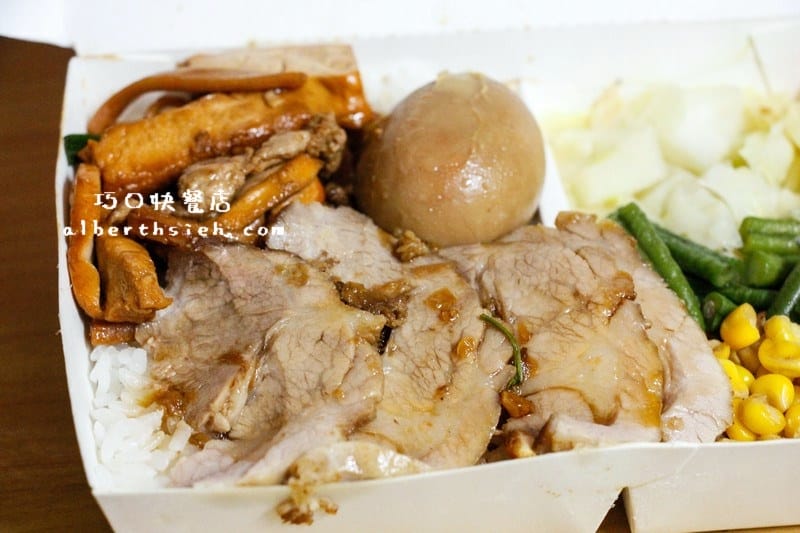 巧口快餐店．桃園龜山美食（知名排隊便當店主餐跟配菜都好吃）