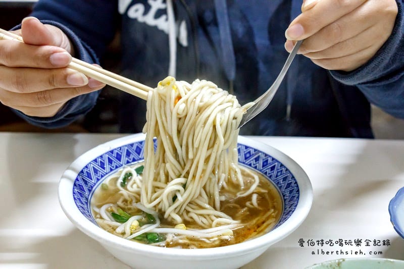台中后里．阿松肉丸美食店（第三市場中的50年小吃老店）