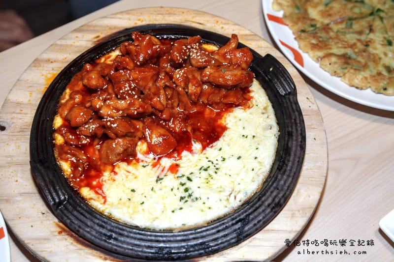 台北統一時代美食．Tigertopoki泰一格韓國年糕火鍋（李光洙代言紫菜包飯超美味）