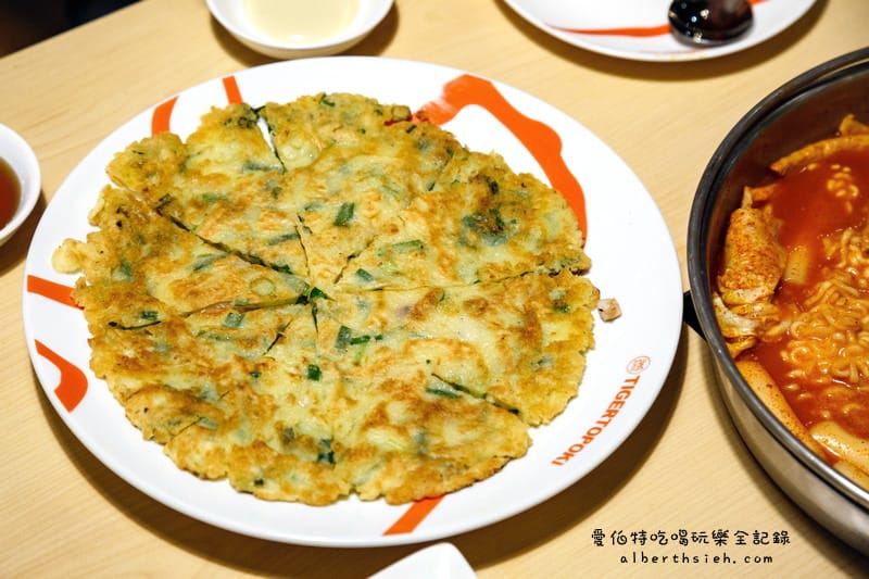 台北統一時代美食．Tigertopoki泰一格韓國年糕火鍋（李光洙代言紫菜包飯超美味）
