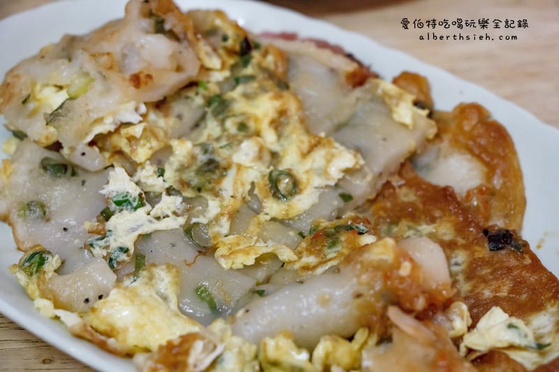 西園路傳統早點．桃園中壢早餐（份量大的蔥花麵糊蛋餅）