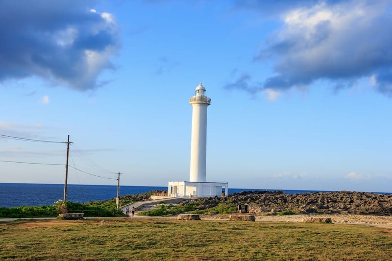 殘波岬．沖繩景點自駕自由行（美麗夕陽景致的斷崖絕景）