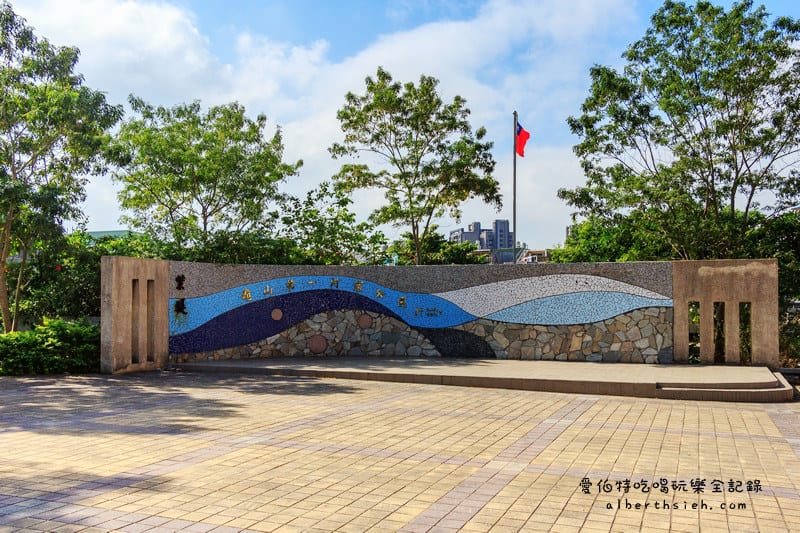 第一河濱公園&星月橋.桃園龜山景點(陸海空三軍除役武器展示的軍史公園) - 第2張圖 第一河濱公園&星月橋.桃園龜山景點(陸海空三軍除役武器展示的軍史公園)