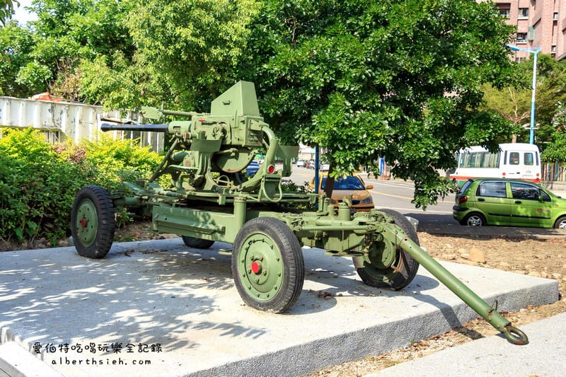 第一河濱公園&星月橋.桃園龜山景點(陸海空三軍除役武器展示的軍史公園) - 第17張圖 第一河濱公園&星月橋.桃園龜山景點(陸海空三軍除役武器展示的軍史公園)