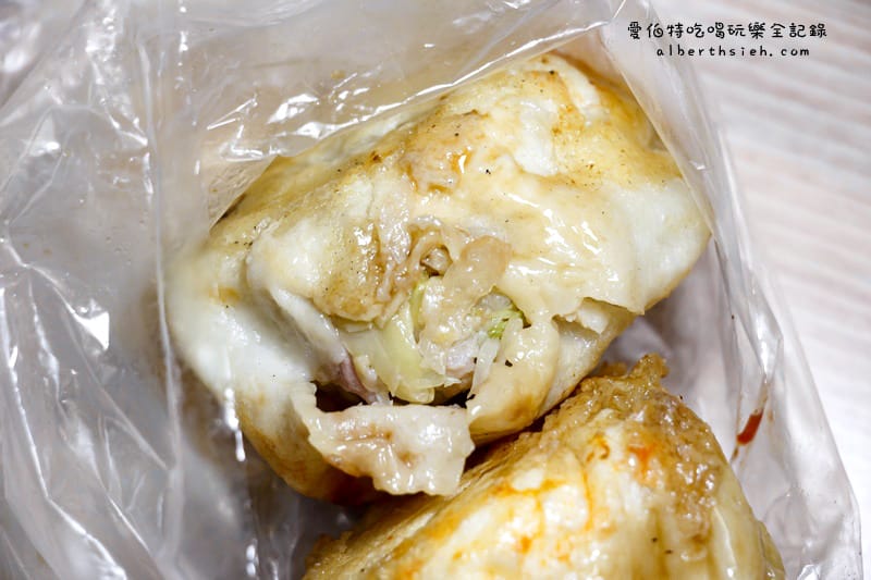 桃園小吃．大有水煎包（表皮非常薄，韭菜口味順口好吃）