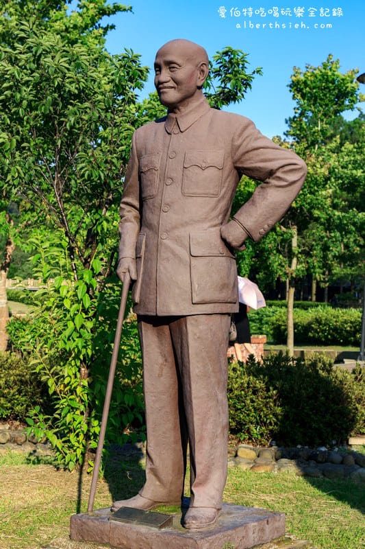 桃園大溪．兩蔣文化園區（湖光山色的慈湖紀念雕塑公園&遊客中心）